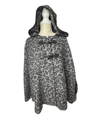 Jessica Simpson Wool Blend Leopard Print Hooded Cape Poncho With Toggle Closures
